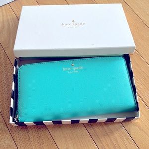 kate spade / lacey / cedar street / wallet - brand new in the box with tags